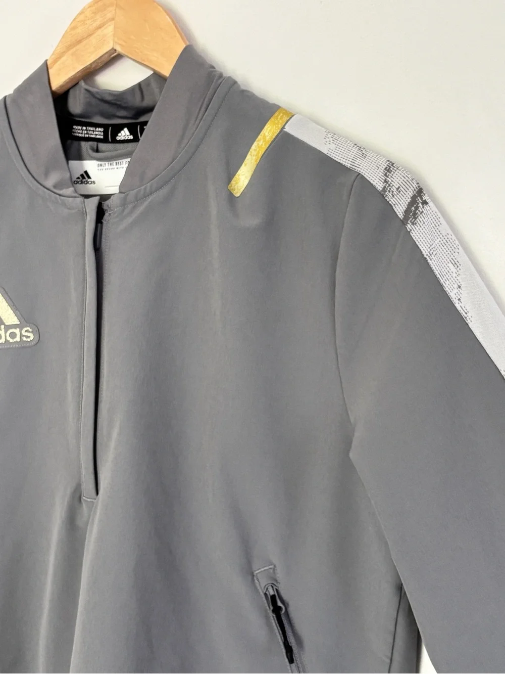 Adidas Men 1/4 Zip Long Sleeve Windbreaker Pullover Small Sample Running Golf